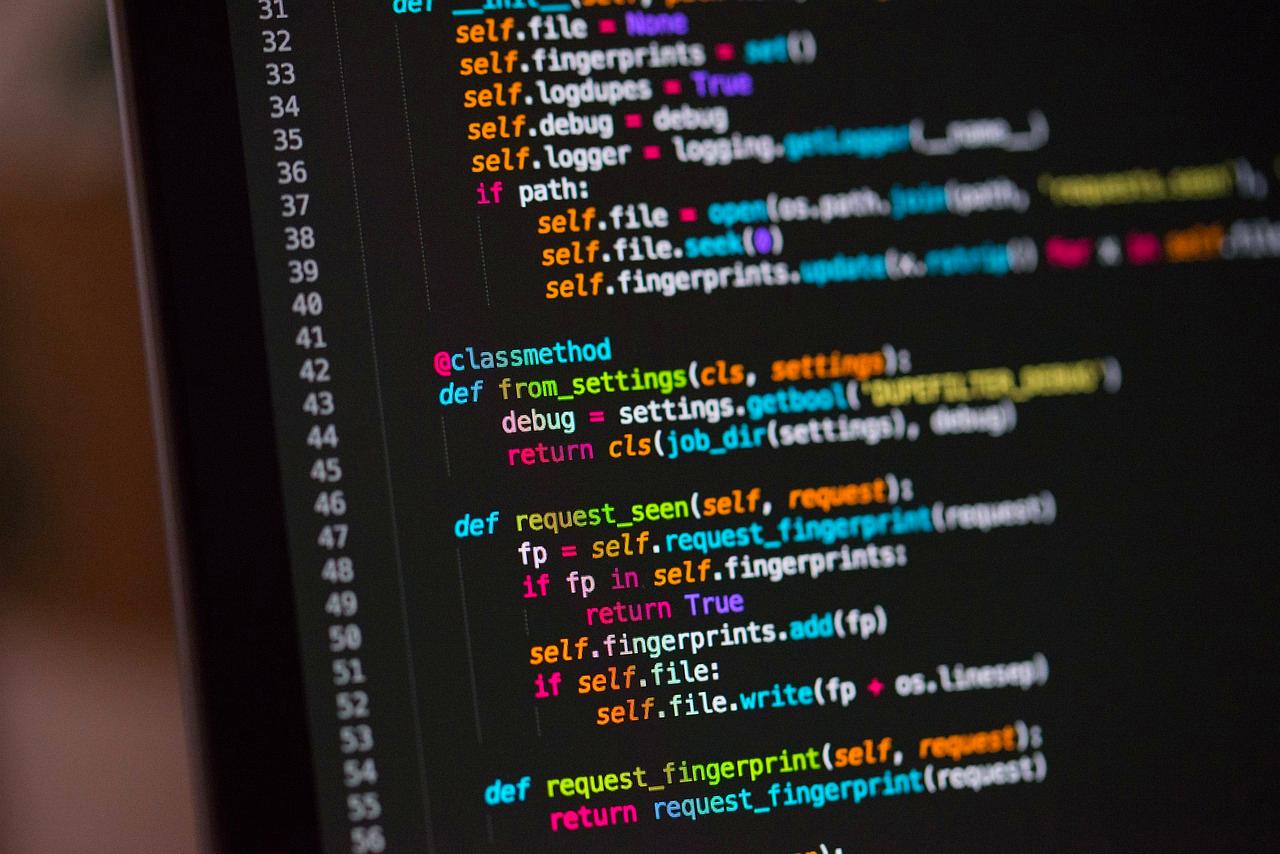 SQLAlchemyとORMの課題やパフォーマンス問題を技術的に解説する記事のイメージ