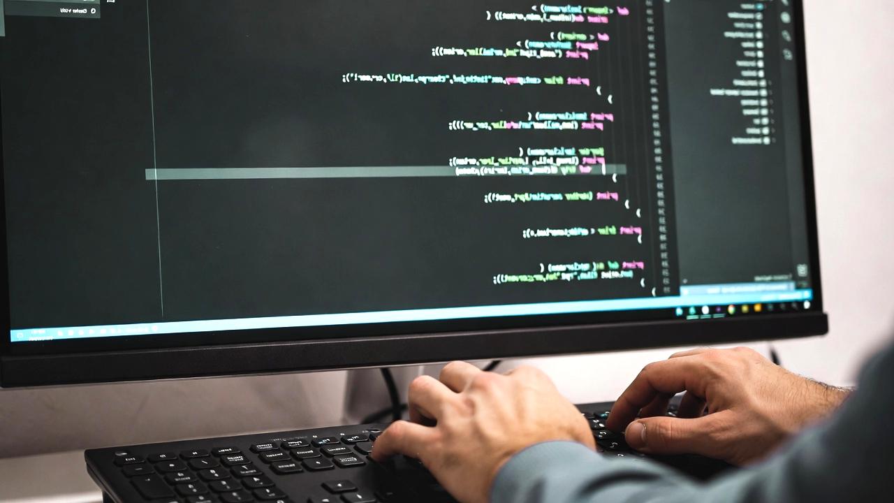 Go言語の将来性とバックエンドにおける重要性を象徴する抽象イメージ