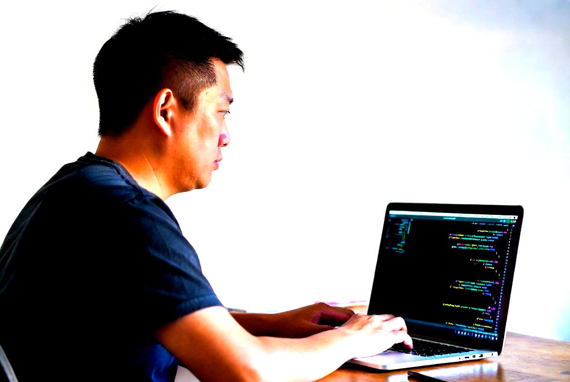 データサイエンスと機械学習分野でPythonが主流になった背景