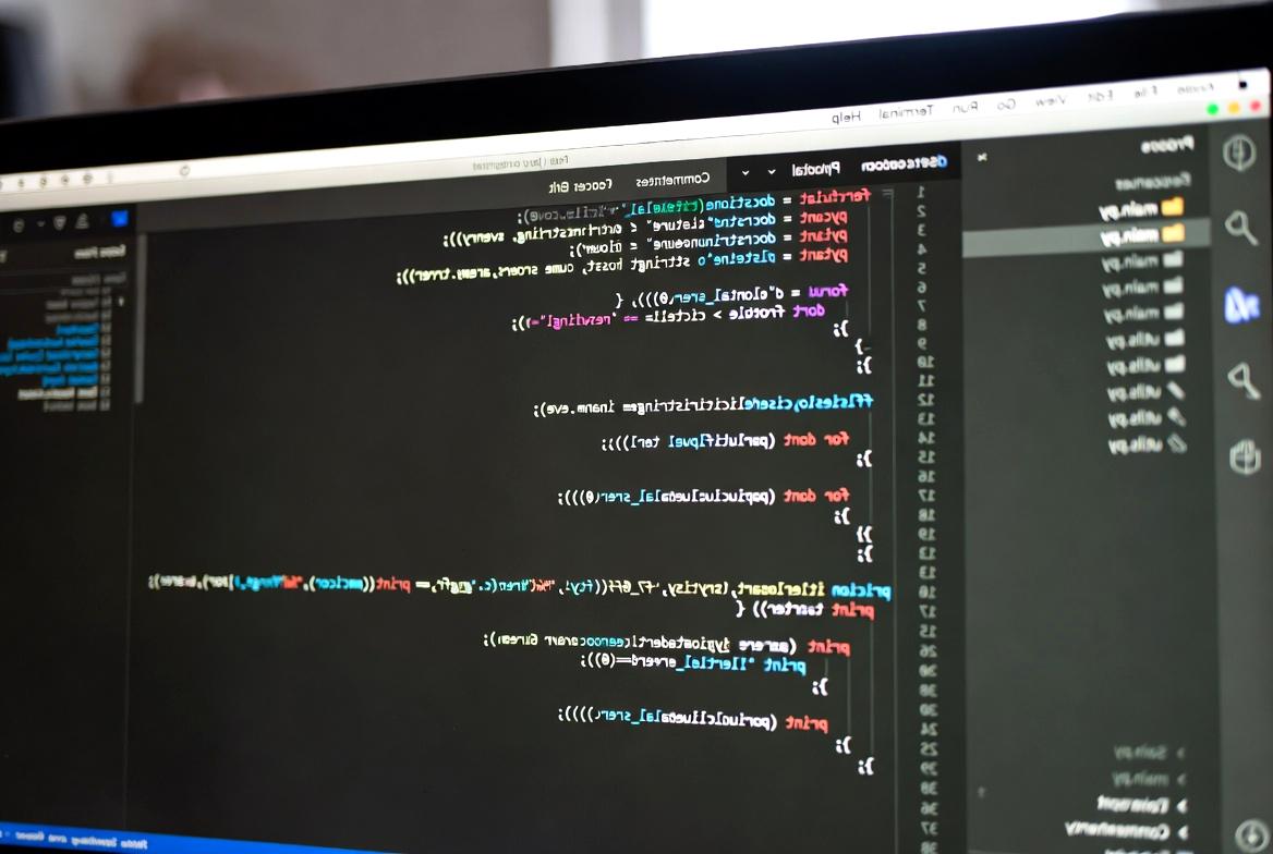 Reactアプリの構造的複雑性と設計負債の増加を示す概念図