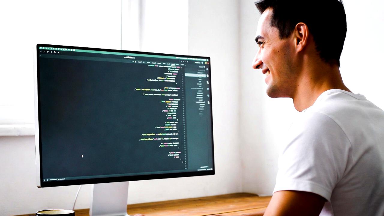 Go言語の採用判断を整理した総括イメージ