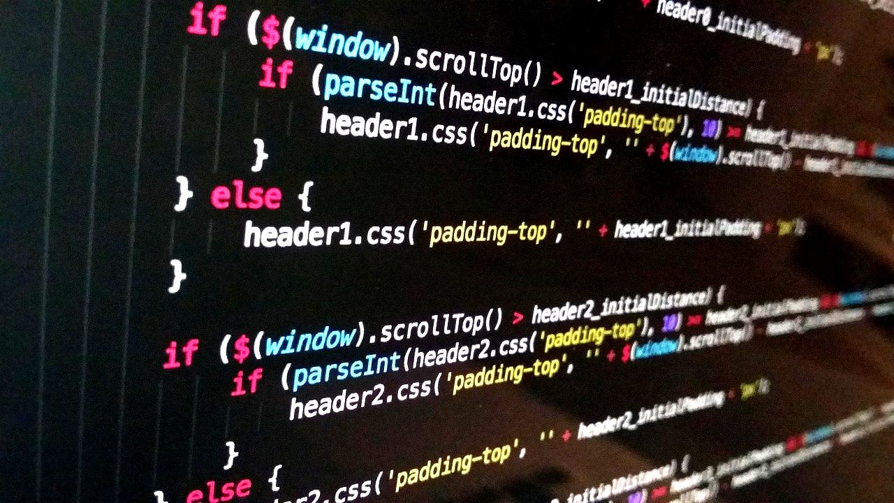 PythonからGo移行の判断基準と技術選定ポイントを整理した図