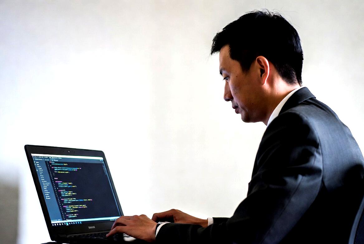 VSCodeを使ったプログラミング環境のイメージ