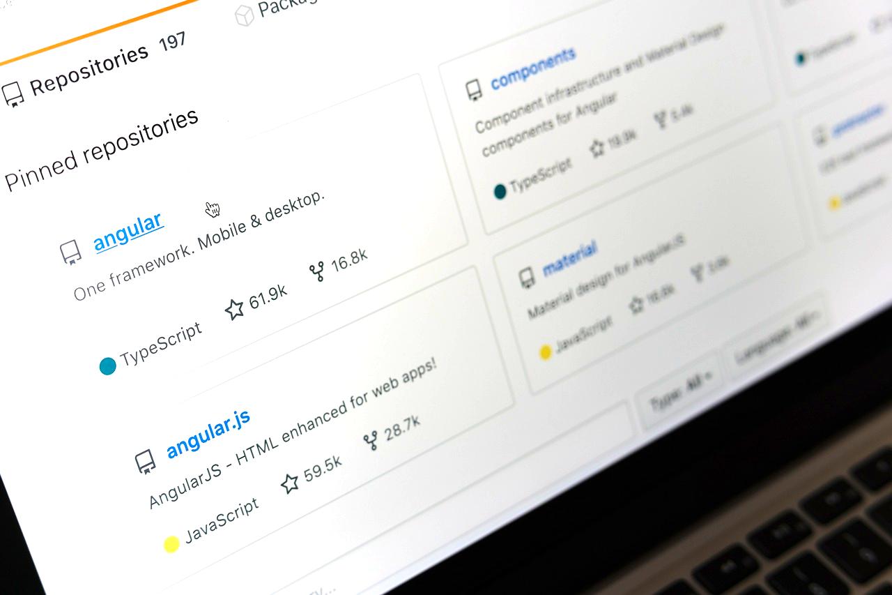 CI/CDパイプラインとDockerを組み合わせた自動化開発のイメージ