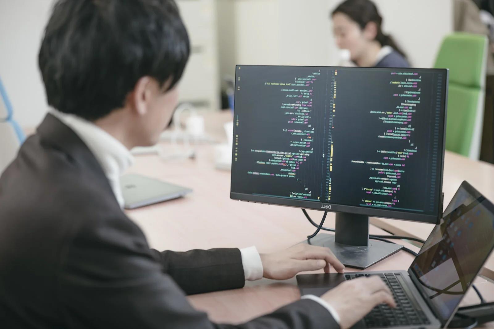 systemd論争の歴史とLinuxコミュニティで続く思想対立の全体像