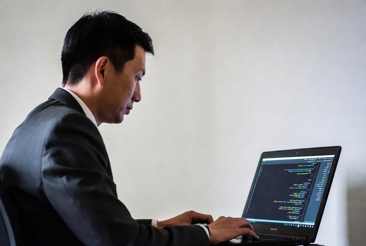 Pythonバッチの実務設計パターンとクラウド・データベース連携の実践