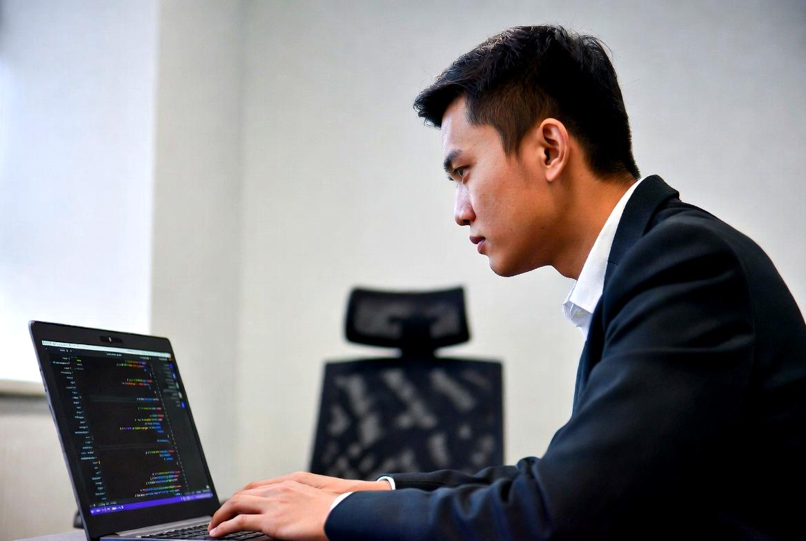 VSCodeとGitHub CopilotとブラウザDevToolsによる開発支援環境