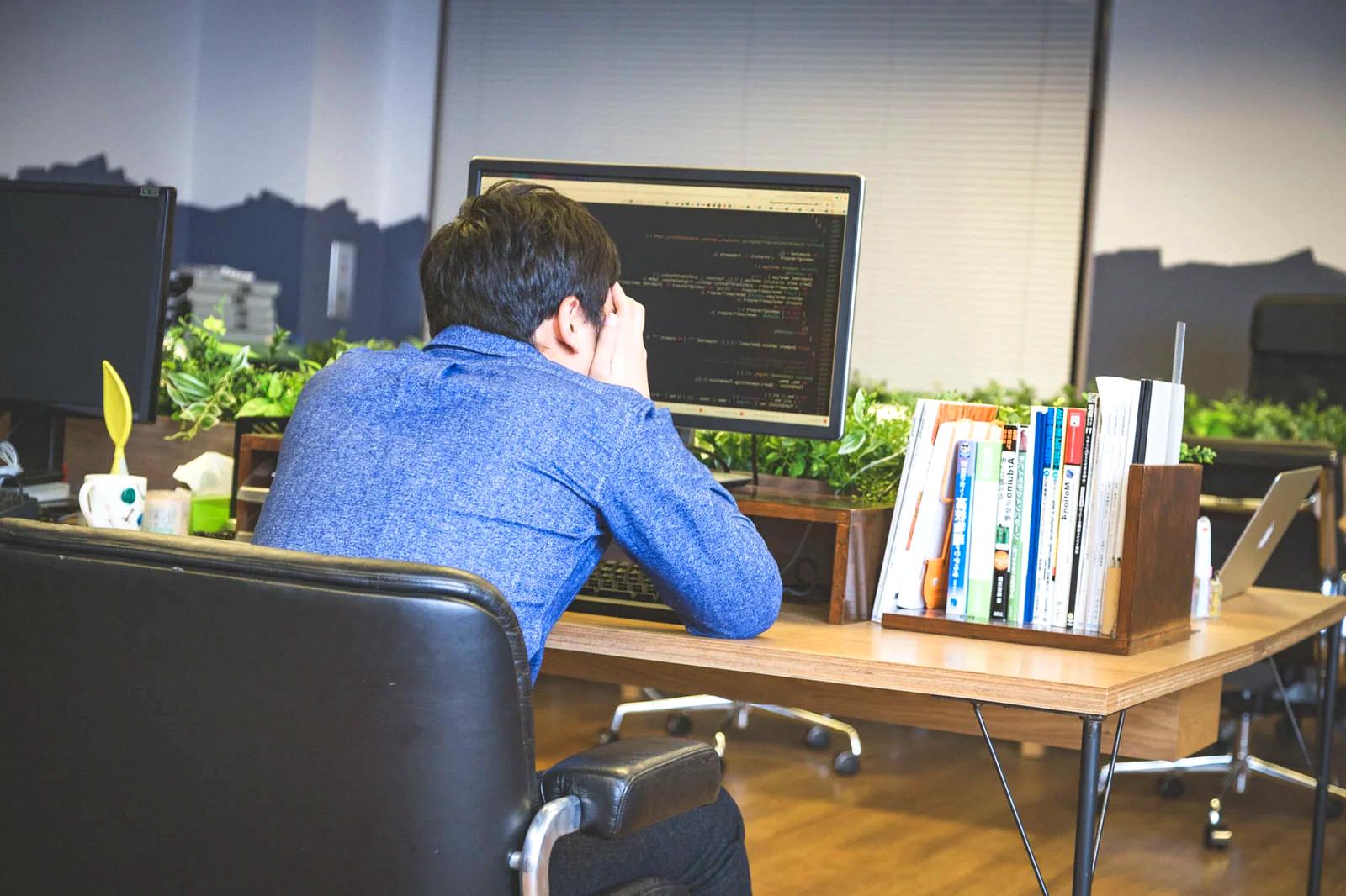 エンジニアのキャリア形成と学習の道筋を示すロードマップ