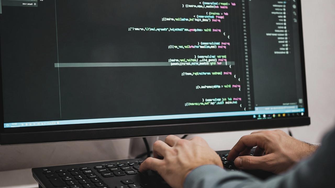 tmuxで画面を複数ペインに分割し同時作業する開発画面