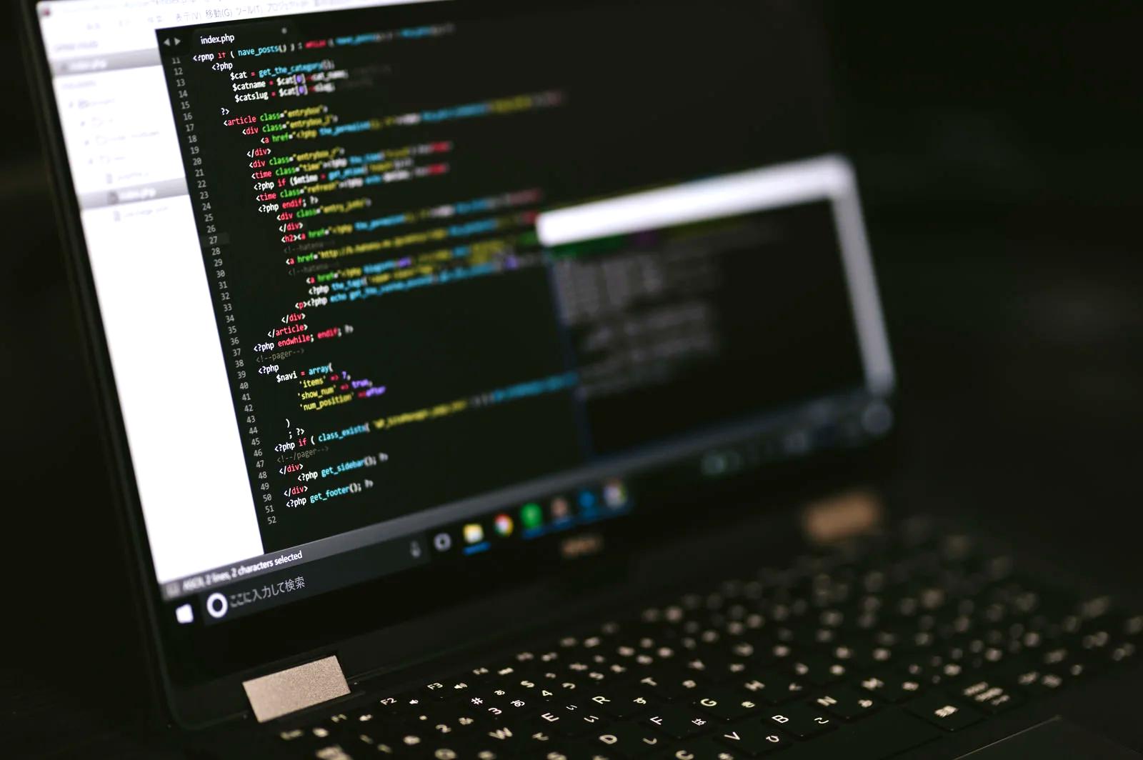 wp-config.phpでWordPressログ設定を最適化するコード編集画面のイメージ