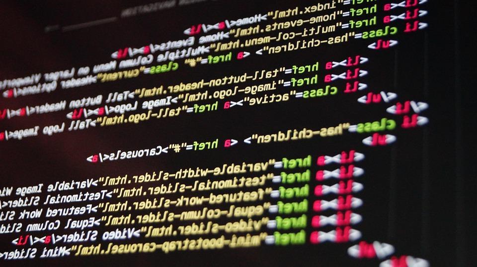 Rustコンパイラがメモリ安全性エラーを検出してビルドを止める様子を示すターミナル画面