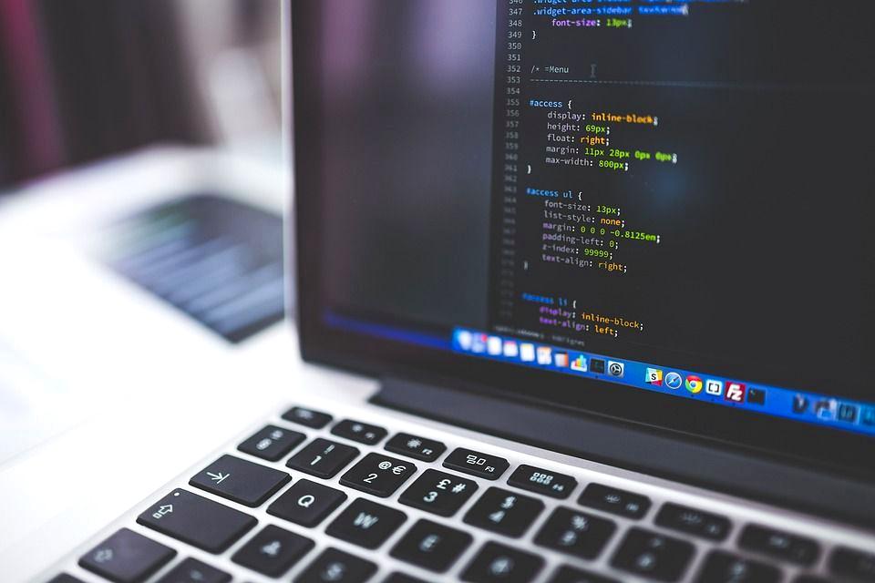 Emacsエディタを使ったプログラミング環境のイメージ