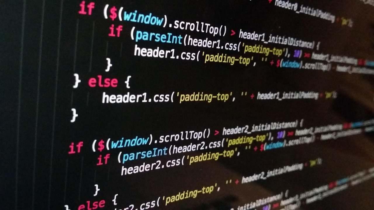 TypeScriptによるクラスやオブジェクト指向設計を表現したイメージ