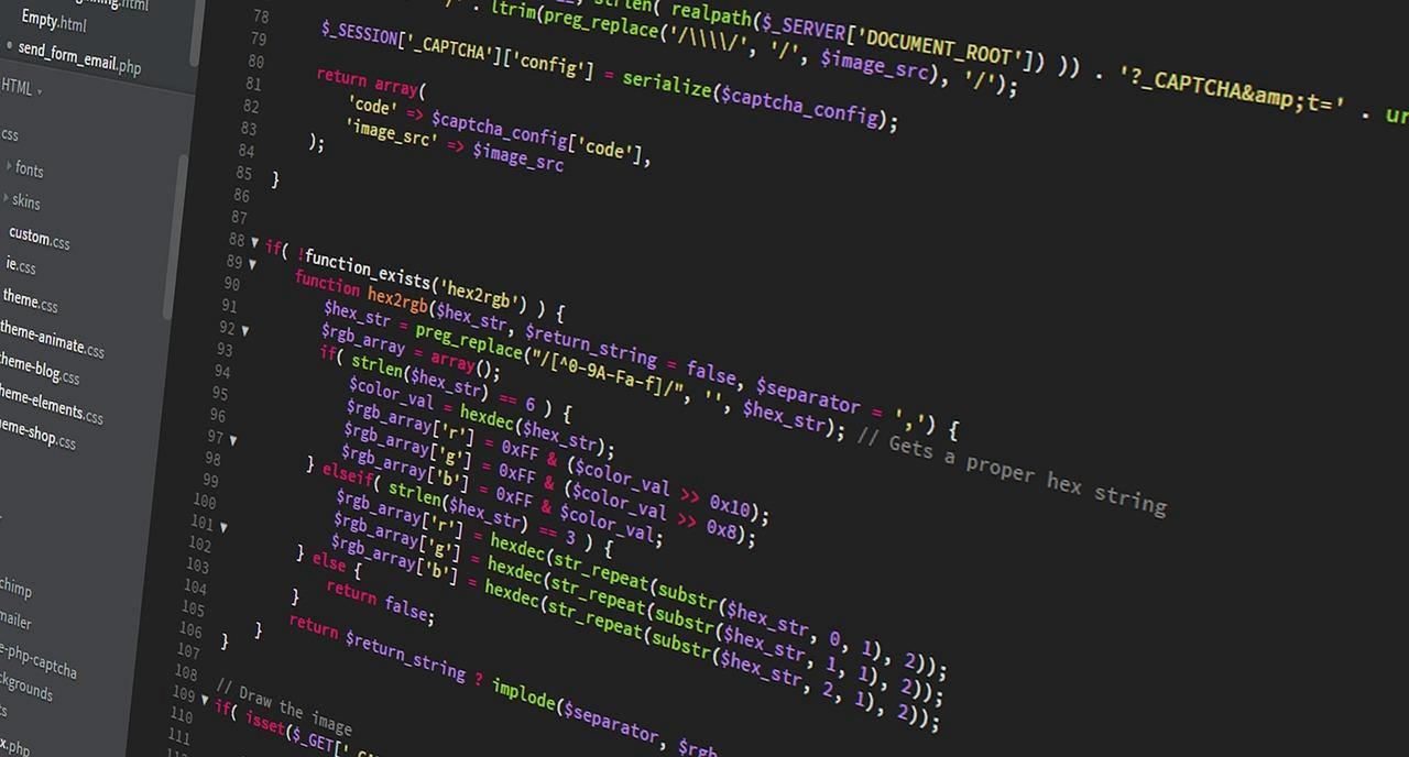 PHPとRubyの夜間バッチ選定ポイントを総括するイメージ
